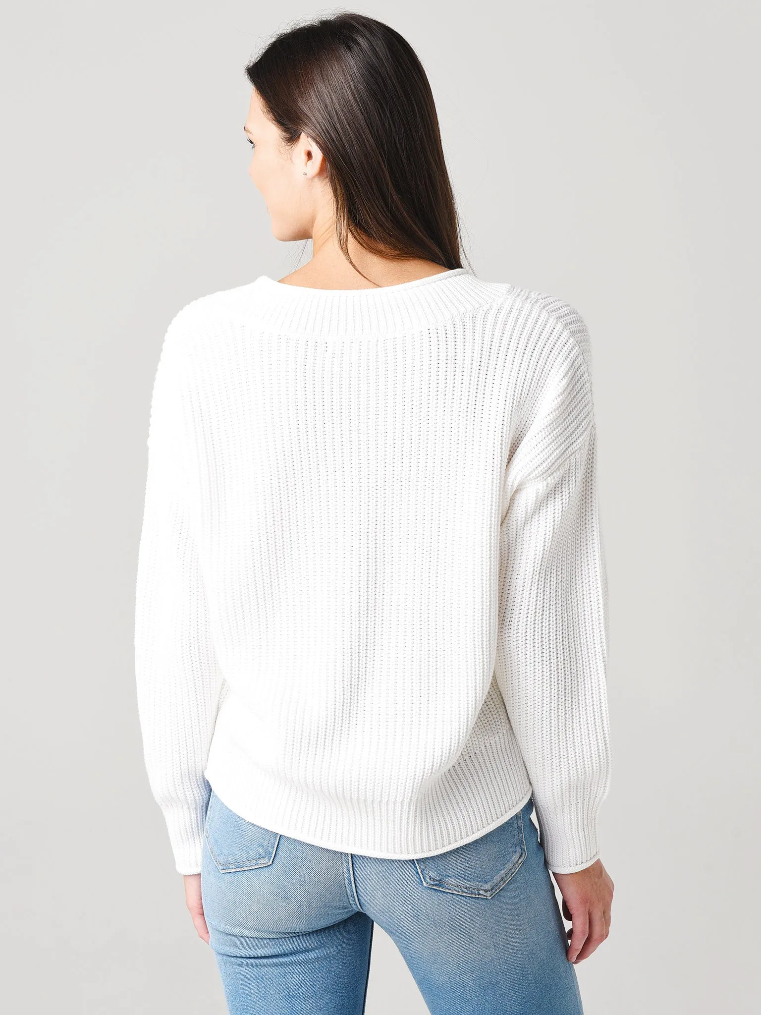 525 Women's Roll V-Neck Pullover Sweater