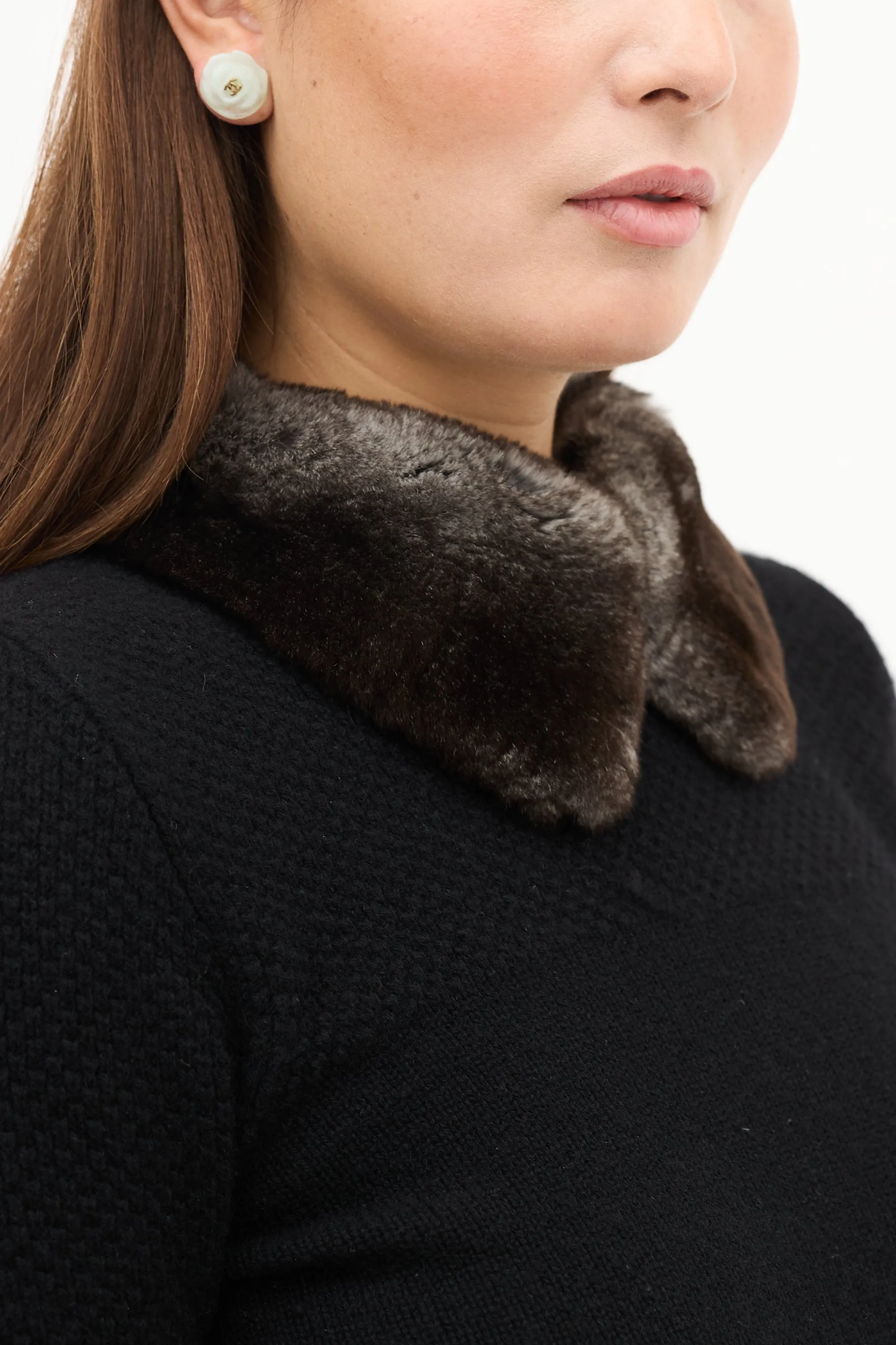 Black Cashmere & Fur Collar Knit Top