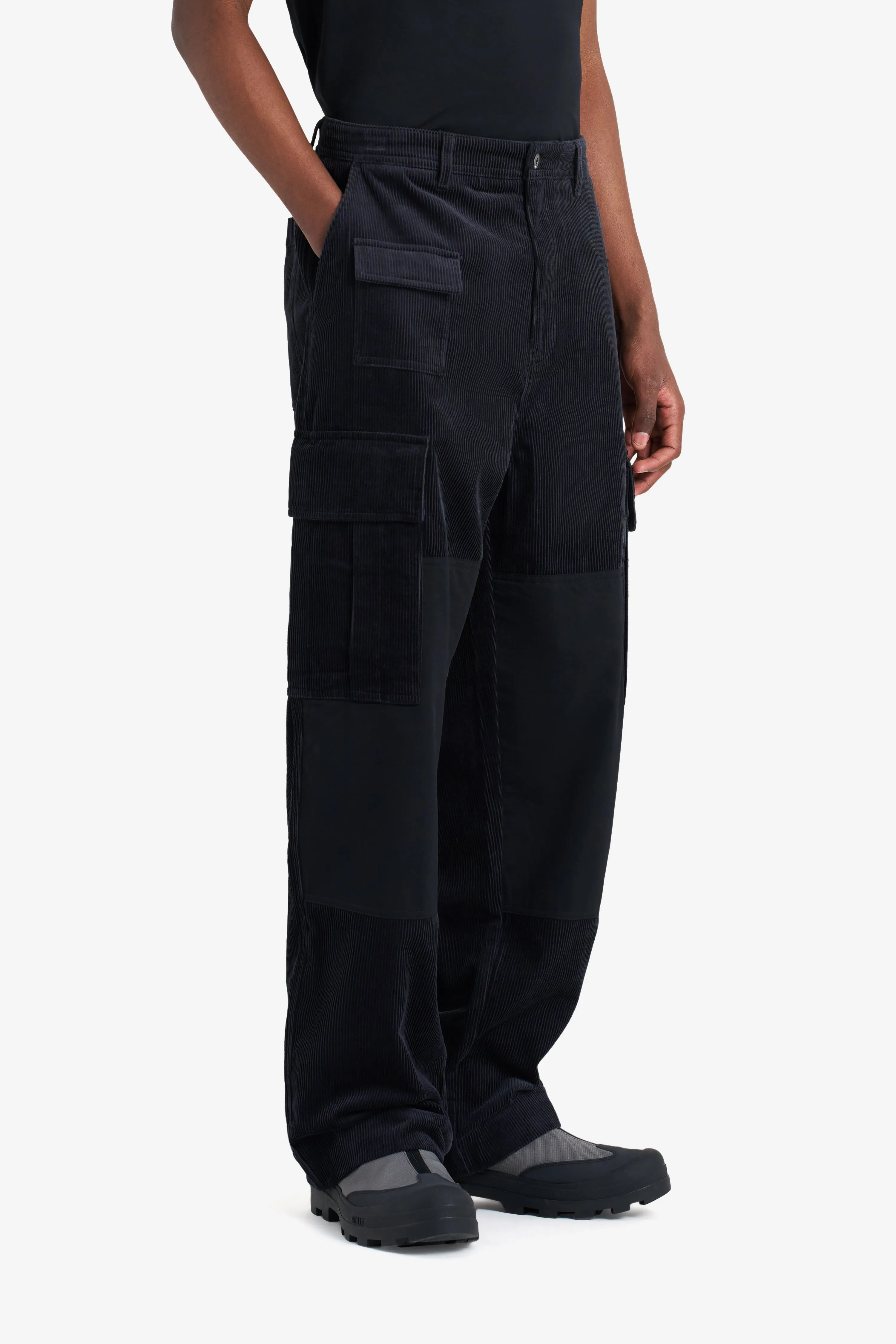 CORDUROY CARGO PANTS BLACK