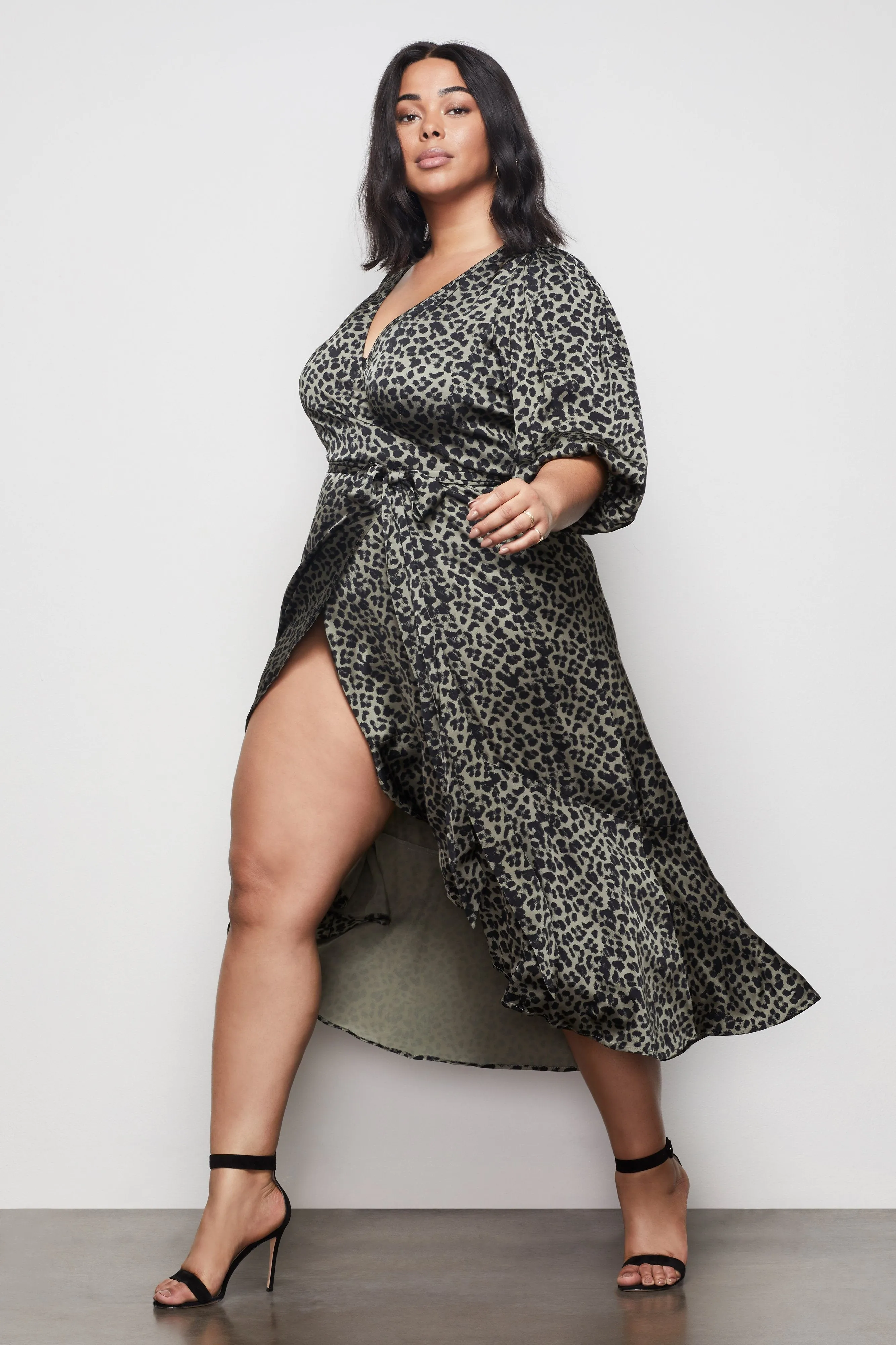 THE WRAP BODY DRESS | SAGE LEOPARD001