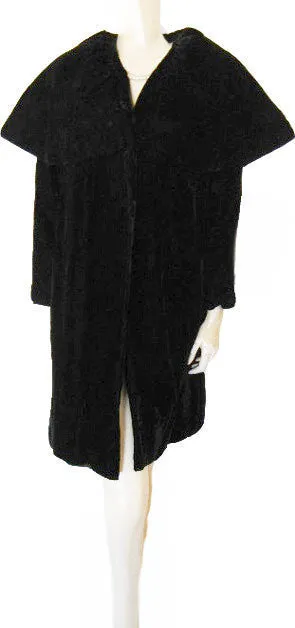 VINTAGE LILLI DIAMOND BLACK CRUSHED VELVET OR VELVETEEN CLUTCH COAT WITH HUGE SHAWL COLLAR